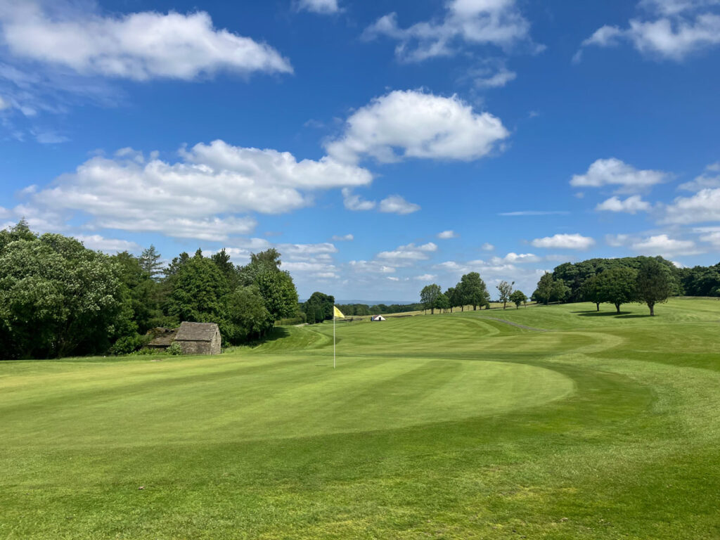 Achieving Smooth and Healthy Greens at Shrigley Hall with Mansfield Sand