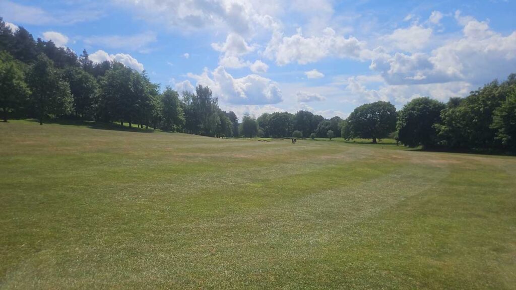 Mansfield Sand Supports Oakmere Golf Club